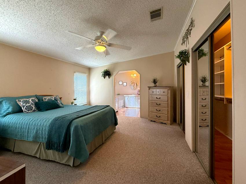 214 Hibiscus Way a Parrish, FL Mobile or Manufactured Home for Sale